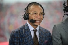 Gus Johnson on air at Ohio Stadium.